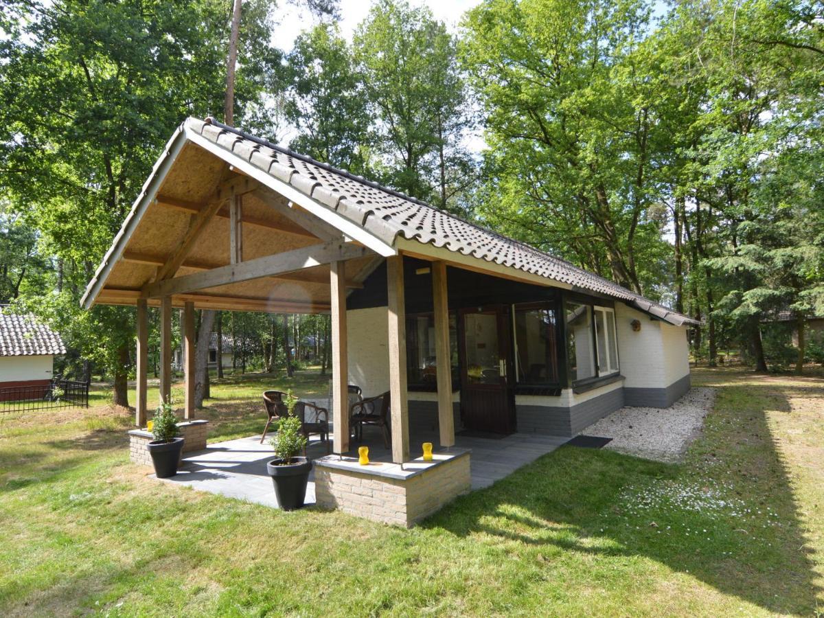 Detached Bungalow With Lovely Covered Terrace In A Nature Rich Holiday Park Stramproy Экстерьер фото