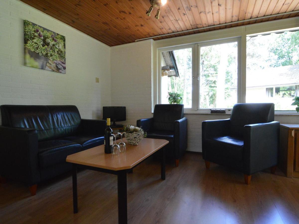 Detached Bungalow With Lovely Covered Terrace In A Nature Rich Holiday Park Stramproy Экстерьер фото