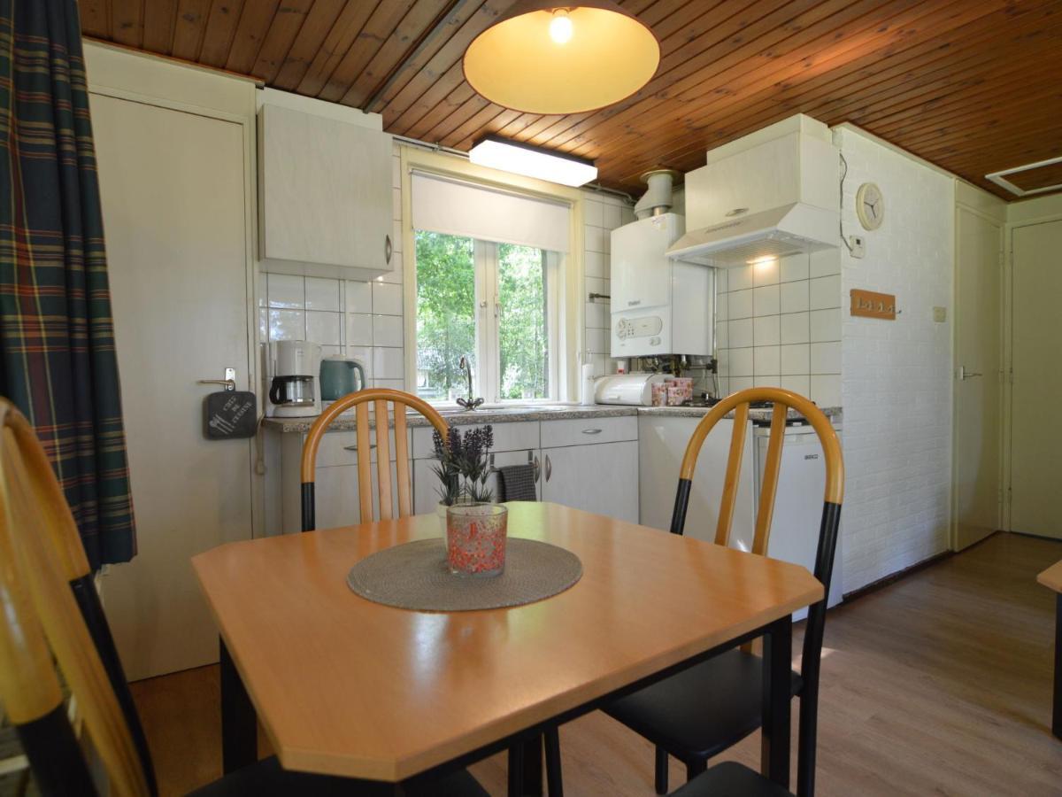 Detached Bungalow With Lovely Covered Terrace In A Nature Rich Holiday Park Stramproy Экстерьер фото