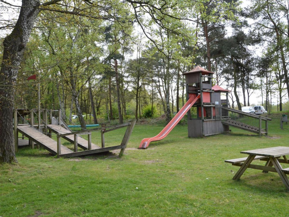 Detached Bungalow With Lovely Covered Terrace In A Nature Rich Holiday Park Stramproy Экстерьер фото