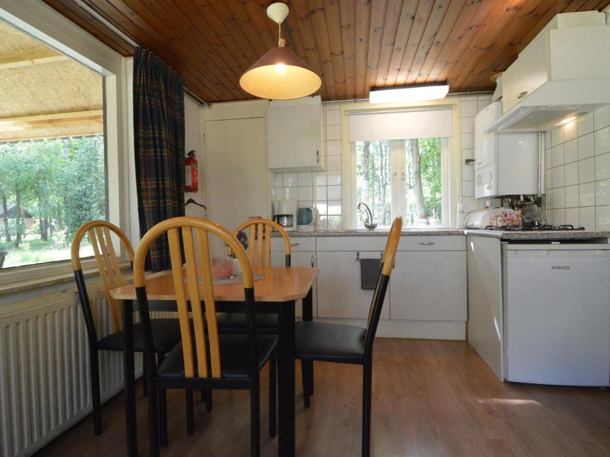 Detached Bungalow With Lovely Covered Terrace In A Nature Rich Holiday Park Stramproy Экстерьер фото